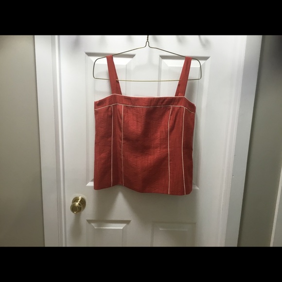 Beautiful Top - Picture 1 of 3